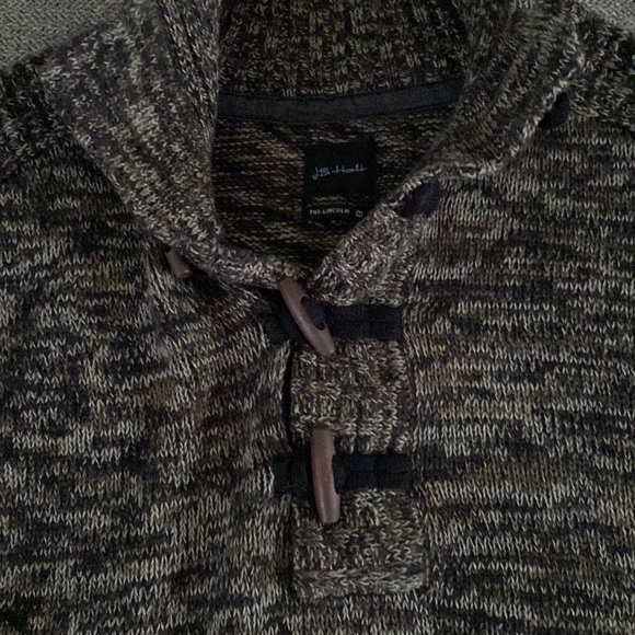 The Buckle sweater size medium - Picture 3 of 6